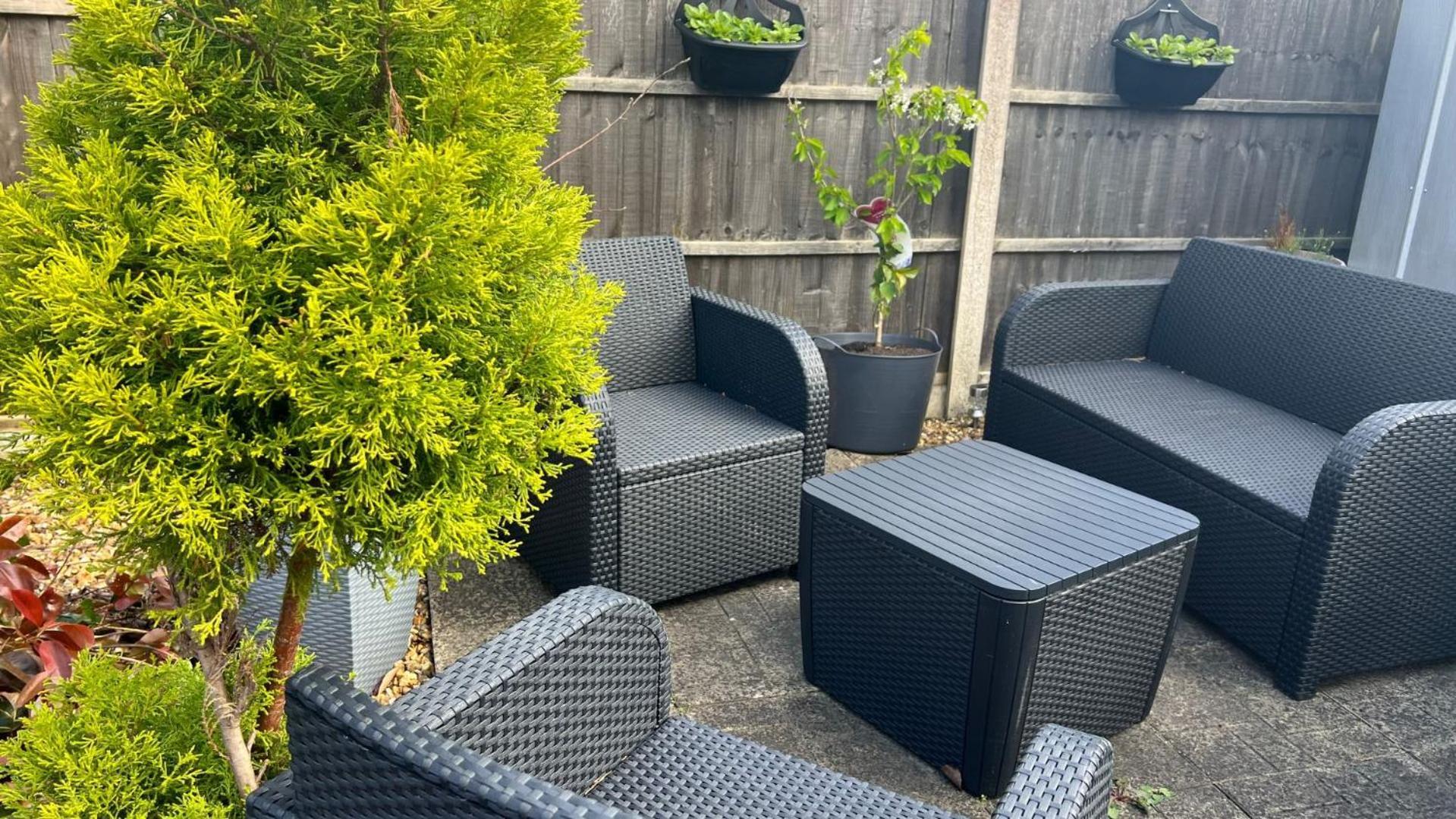 Double Room In Great Barr Near M5 - M6 - Parking - Tv Bed-Garden Бирмингем Экстерьер фото